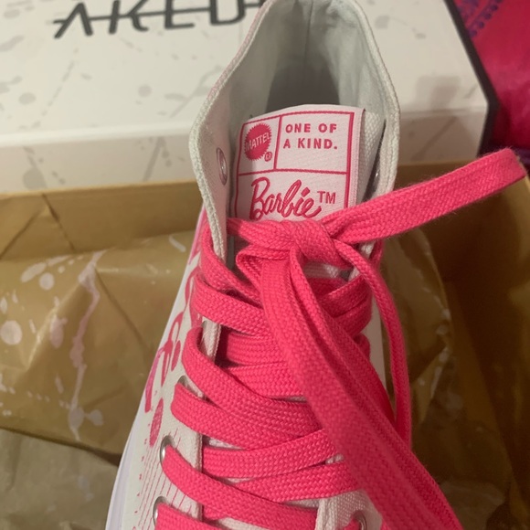 New BARBIE fashion sneakers - Picture 4 of 8